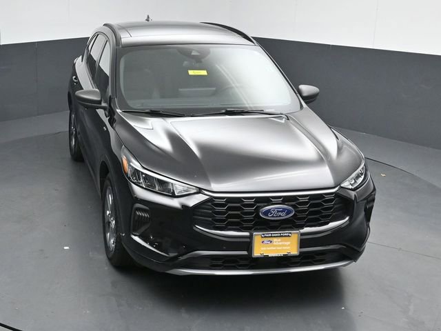 Certified 2024 Ford Escape ST-Line w/ Tech Pack #1 AWD/4WD image 46