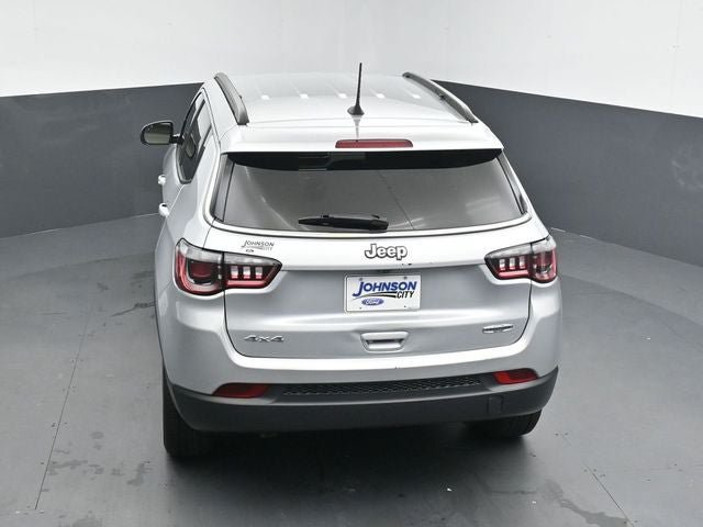 Used 2024 Jeep Compass Latitude AWD/4WD image 24
