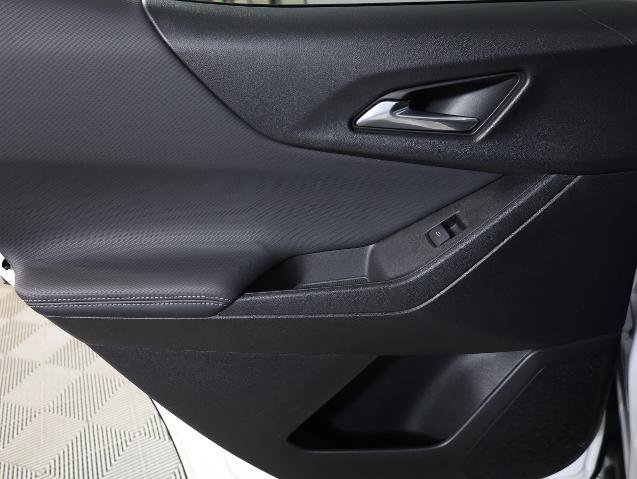 Used 2025 Chevrolet Equinox LT w/ Convenience Package II image 28