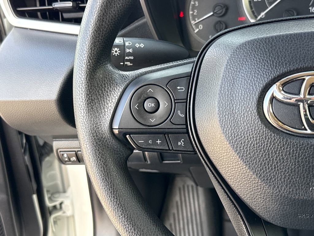 Used 2022 Toyota Corolla LE w/ LE Convenience Package image 15