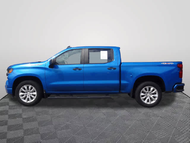 Used 2022 Chevrolet Silverado 1500 Custom AWD/4WD image 2