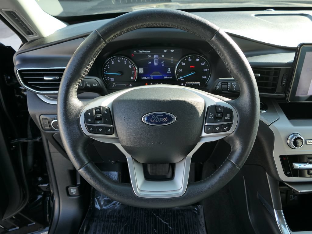 Certified 2024 Ford Explorer XLT w/ Equipment Group 202A RWD image 19