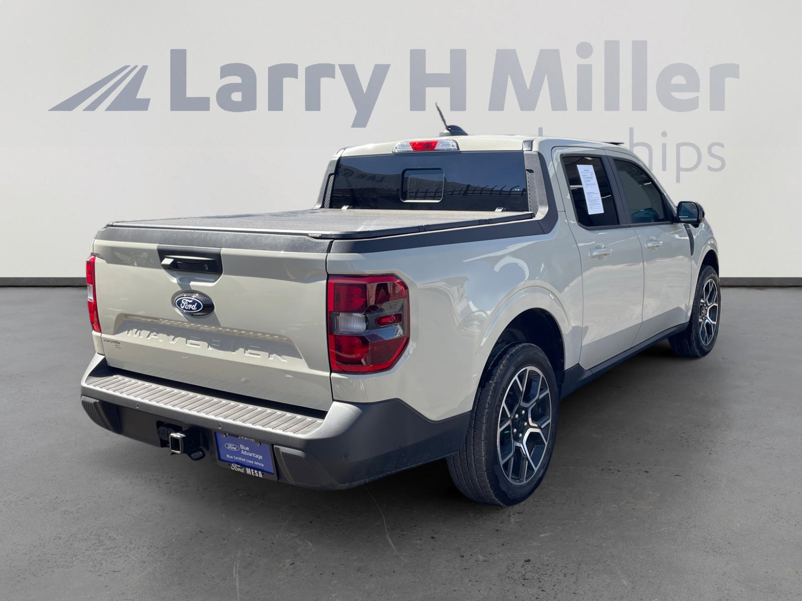 Certified 2025 Ford Maverick Lariat w/ 4K Tow Package AWD/4WD image 5