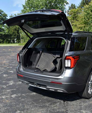 Certified 2025 Ford Explorer Active w/ Active Comfort Package AWD/4WD image 17