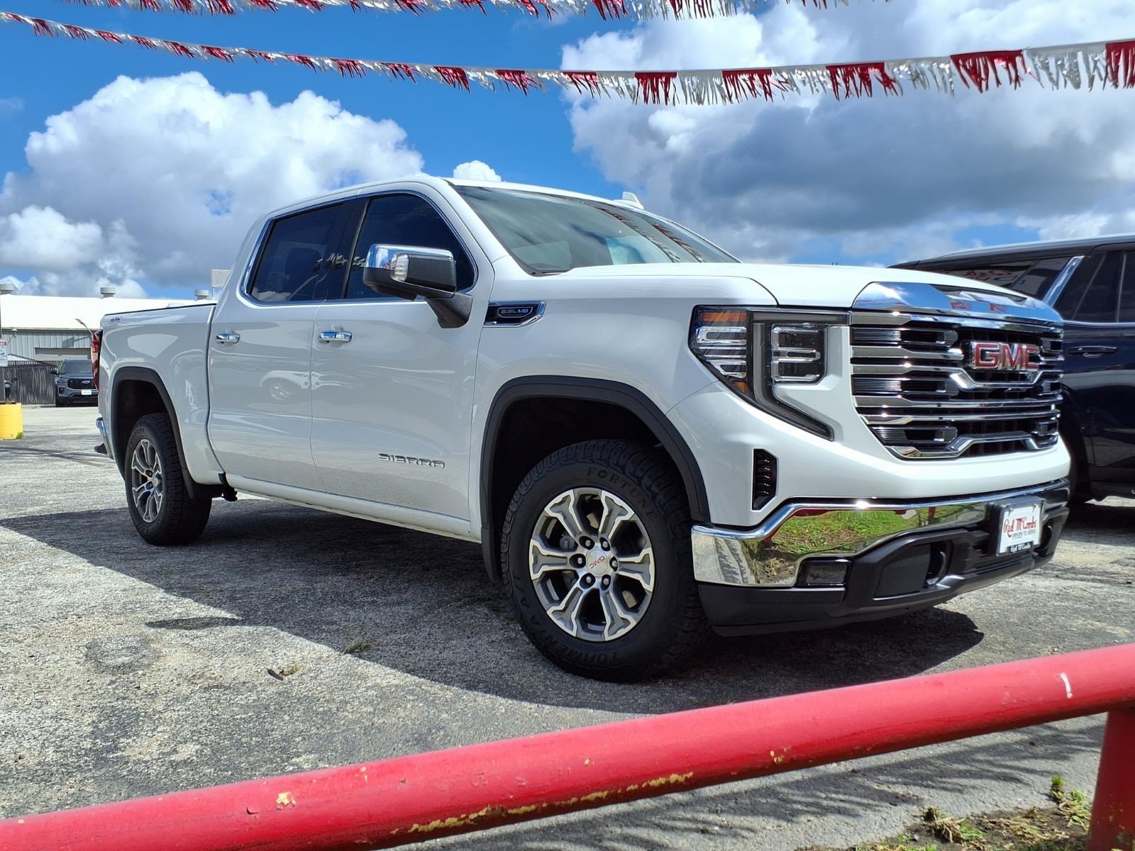 Used 2025 GMC Sierra 1500 SLT AWD/4WD image 4