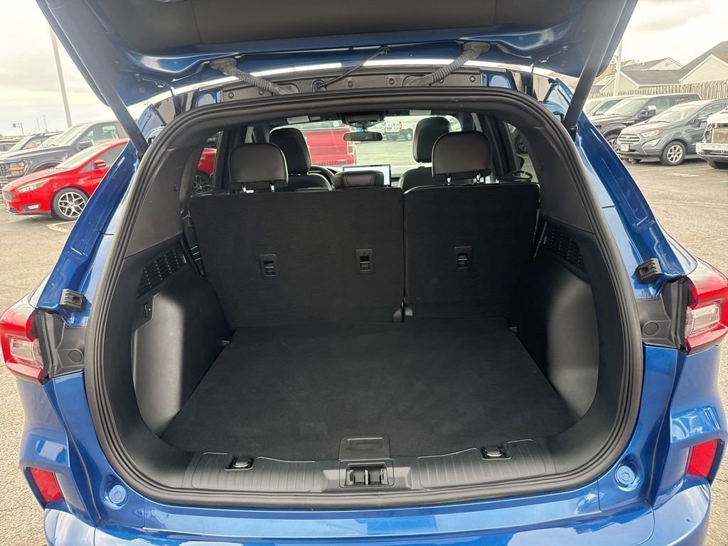 Certified 2023 Ford Escape ST-Line w/ Tech Pack #1 image 38
