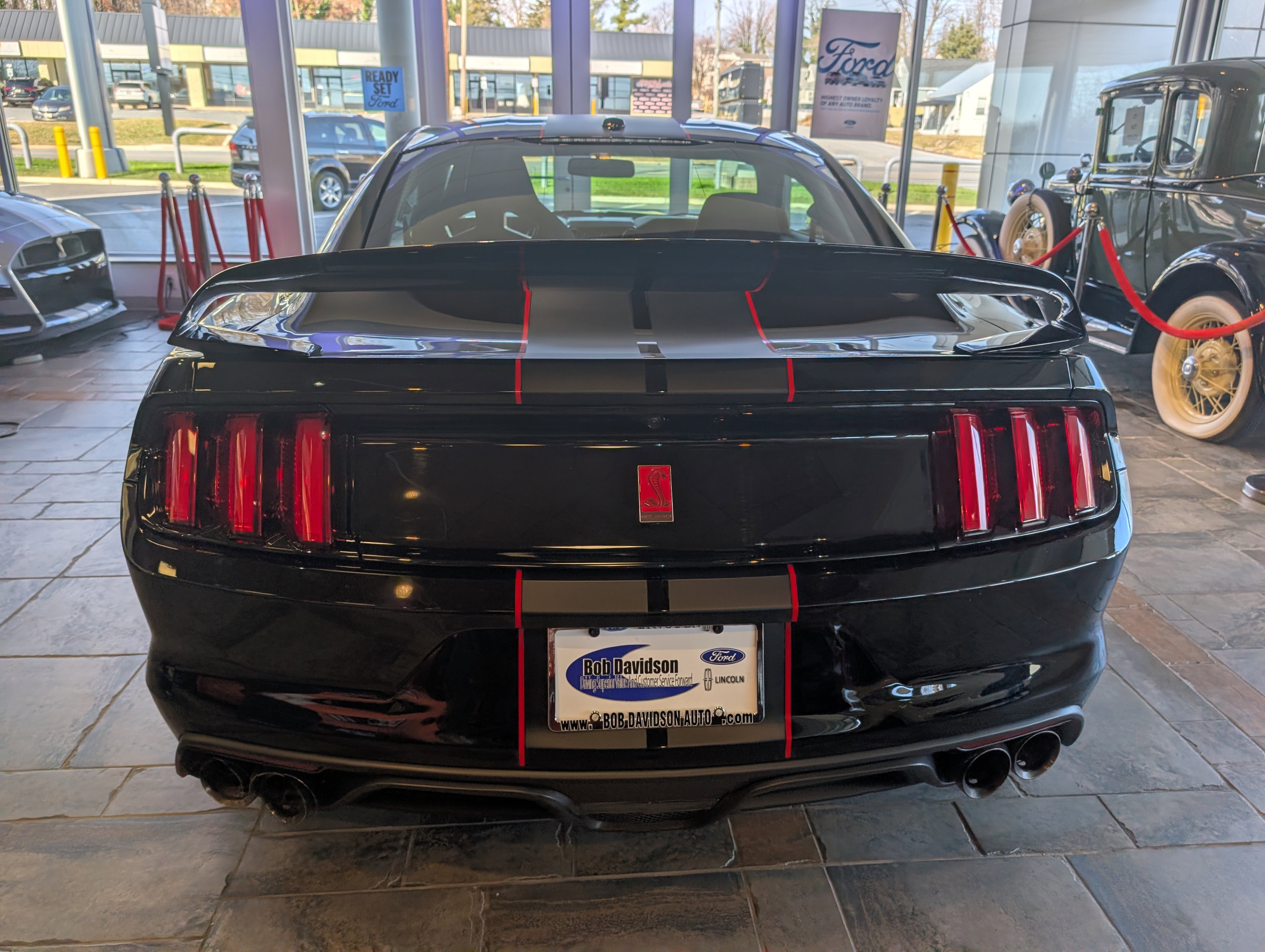 Certified 2017 Ford Mustang Shelby GT350R w/ GT350R Equipment Group 920A image 5