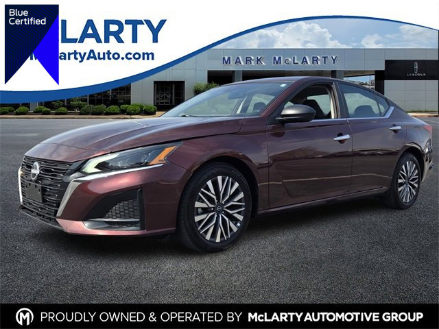 Used 2025 Nissan Altima 2.5 SV image 1