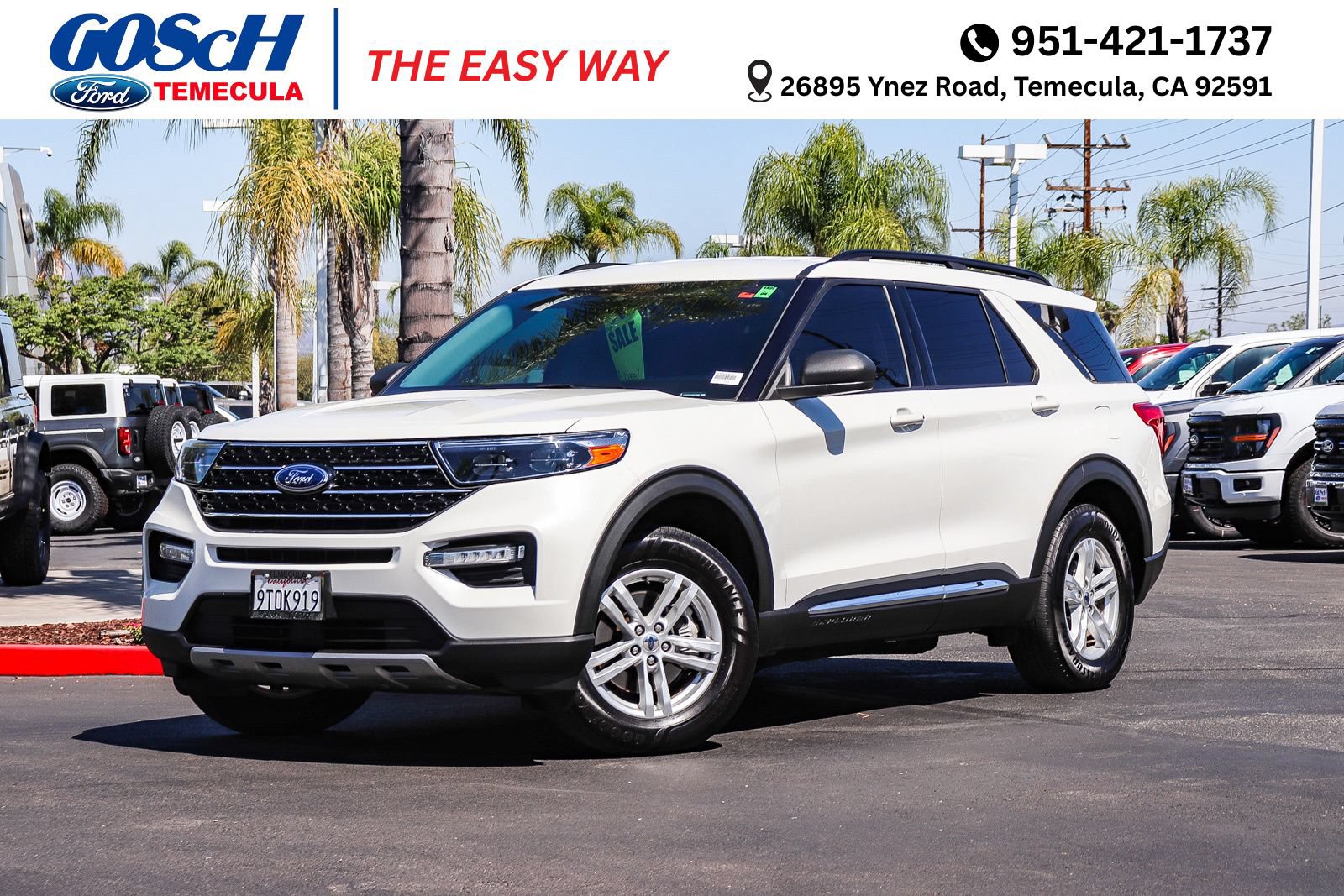 Certified 2021 Ford Explorer XLT w/ Equipment Group 202A AWD/4WD image 1