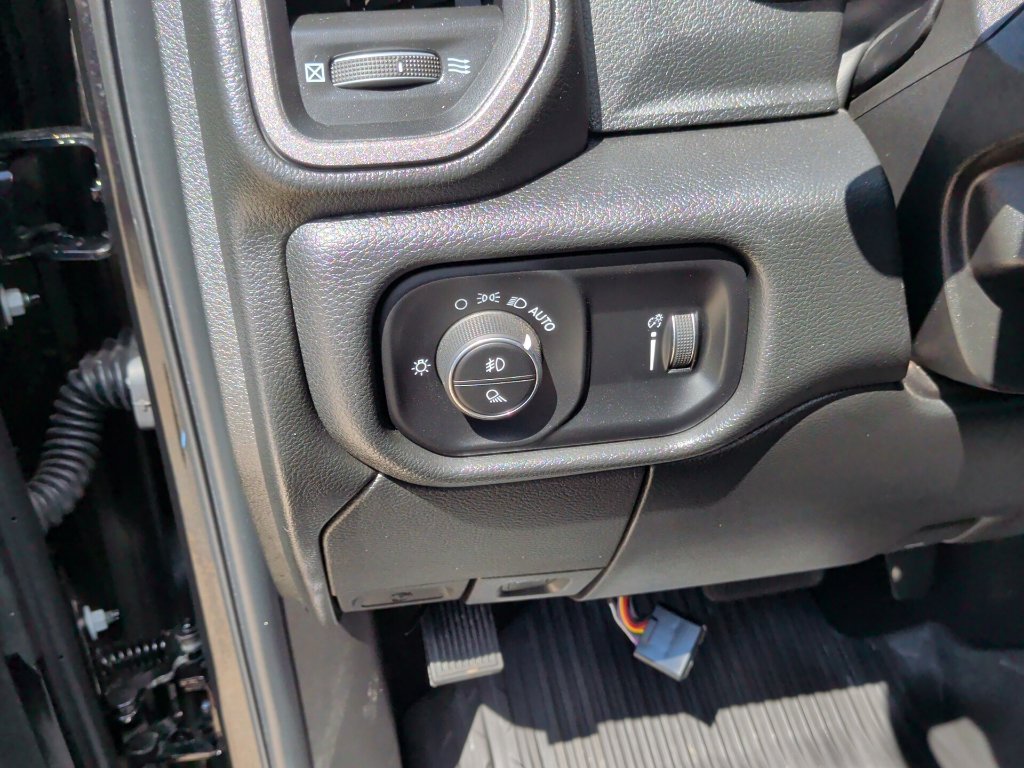 Used 2026 RAM 3500 Tradesman AWD/4WD image 16