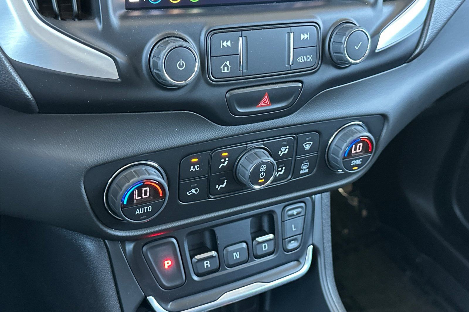 Used 2021 GMC Terrain SLT w/ Elevation Edition FWD image 27