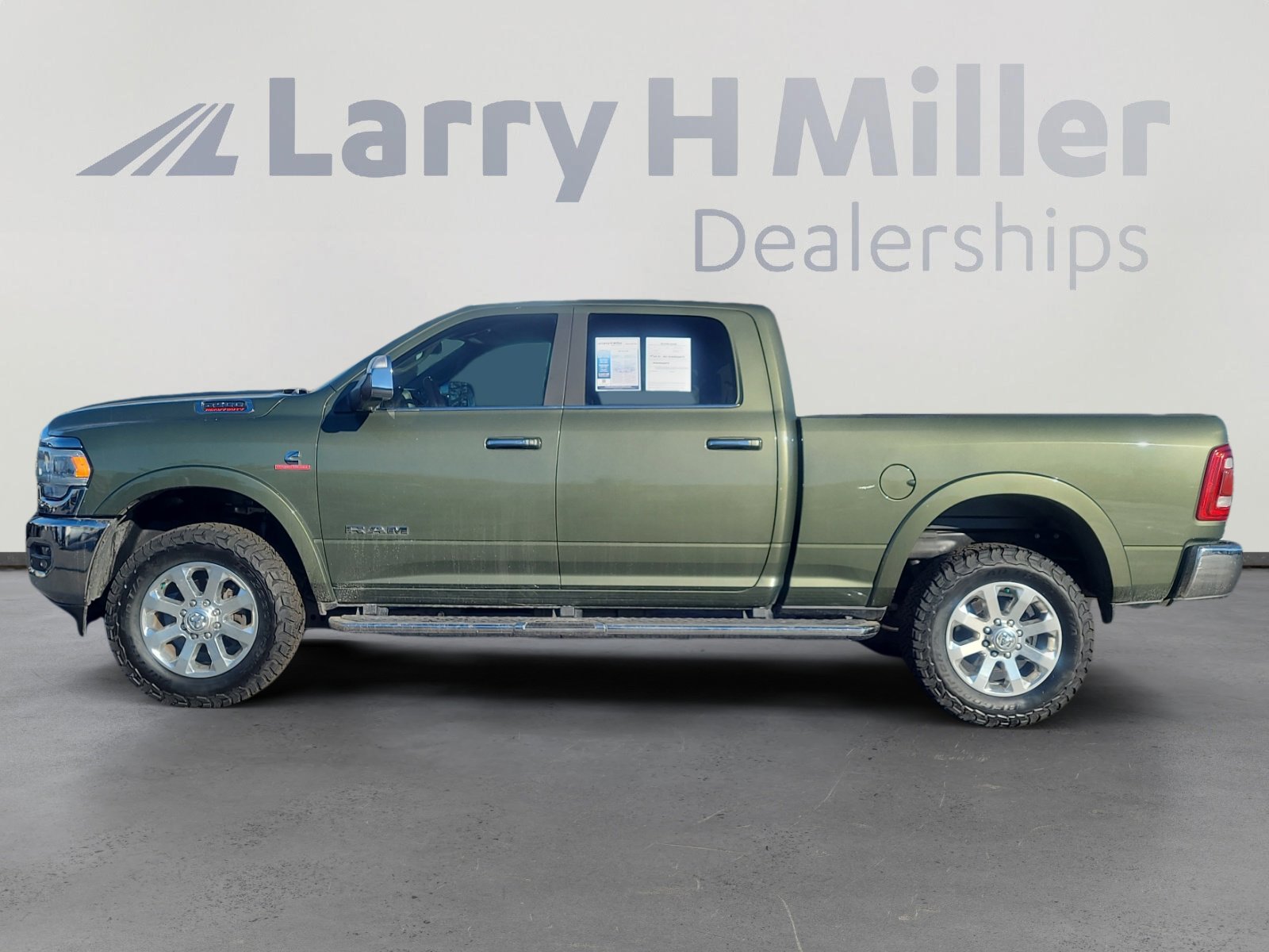 Used 2022 RAM 2500 Laramie image 2