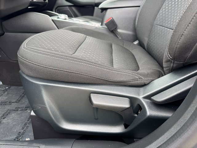 Certified 2025 Ford Escape Active w/ Cold Weather Package image 15