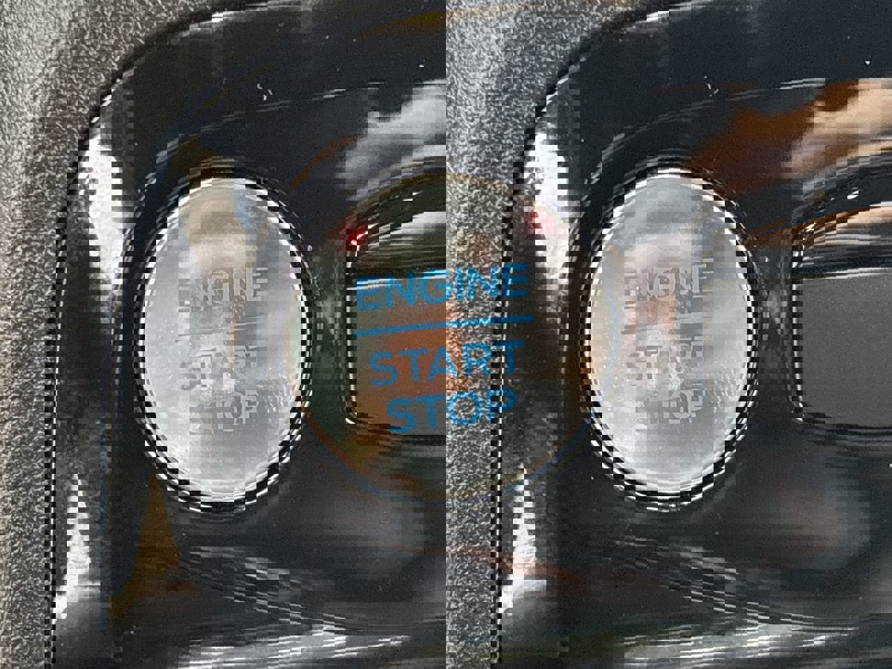 Certified 2025 Ford Escape ST-Line w/ Tech Pack #1 image 30