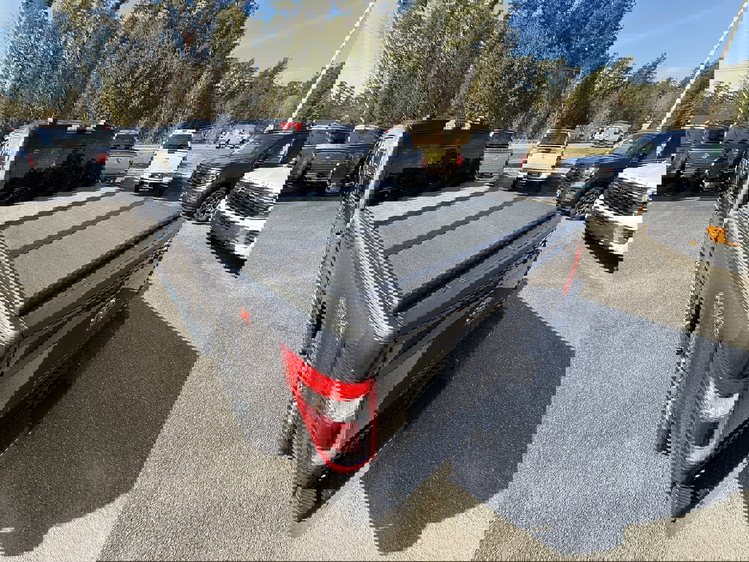 Certified 2022 Ford F150 Lariat w/ Equipment Group 502A High image 9