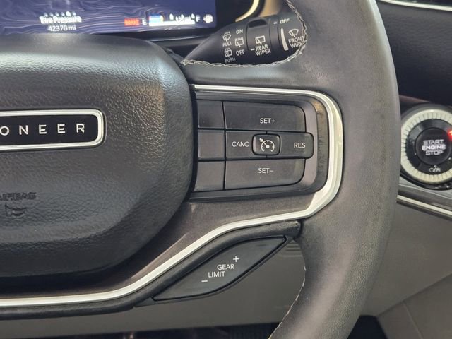 Used 2024 Jeep Wagoneer L 2WD w/ Premium Group I image 31