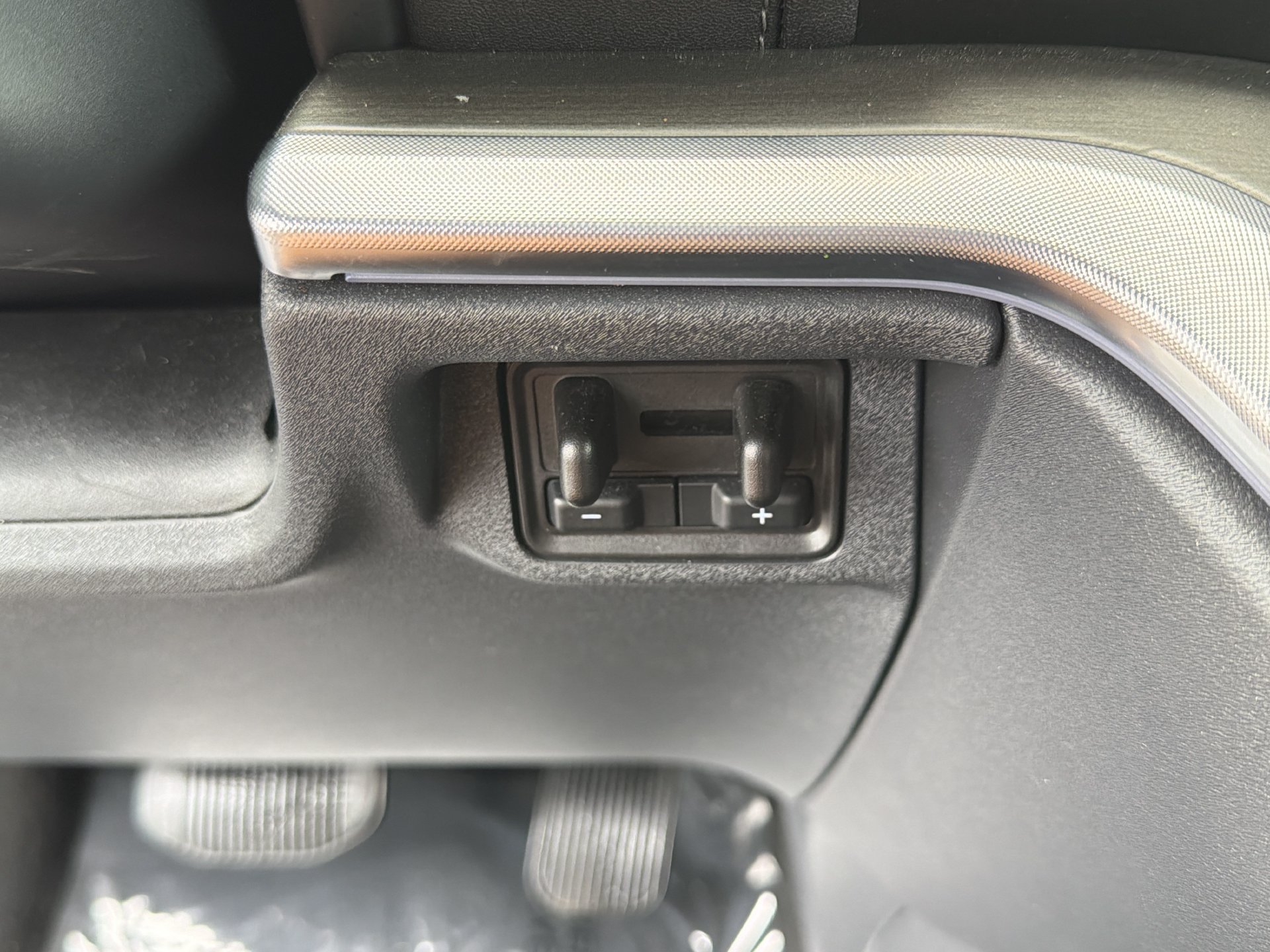 Certified 2025 Ford Expedition Platinum AWD/4WD image 14