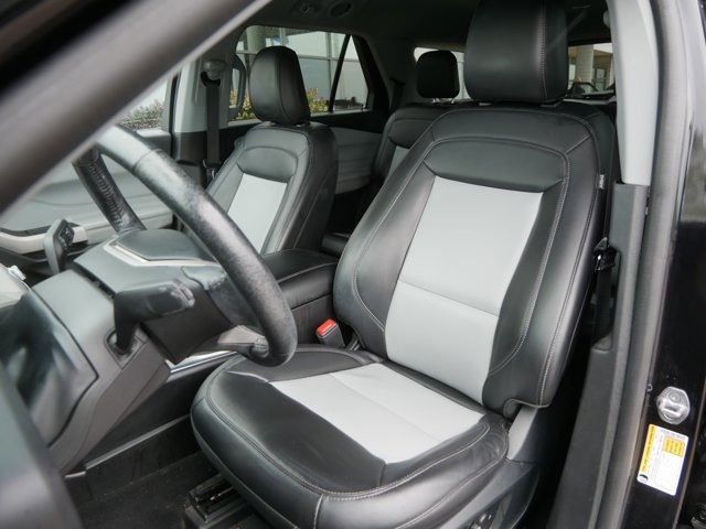 Certified 2023 Ford Explorer XLT w/ Equipment Group 202A AWD/4WD image 12