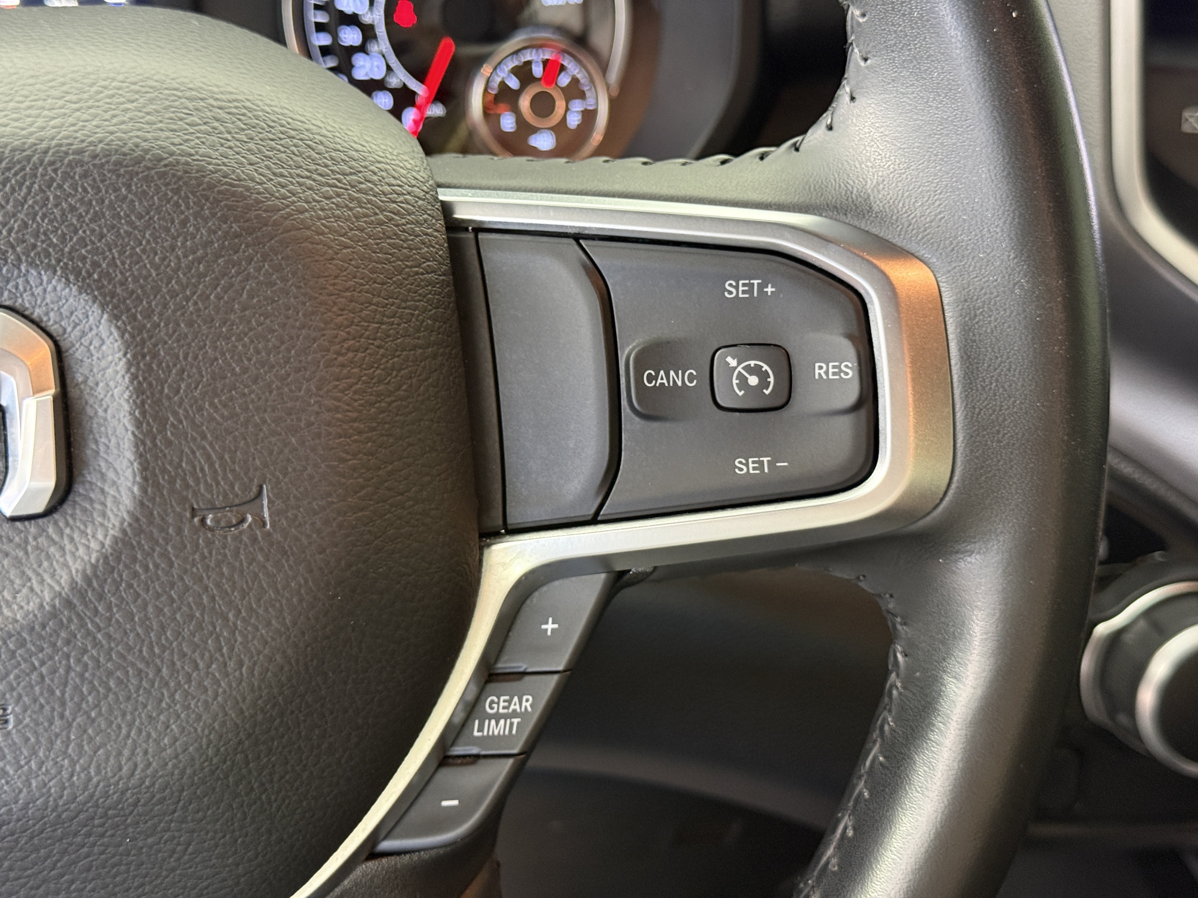 Used 2024 RAM 1500 Big Horn RWD image 27