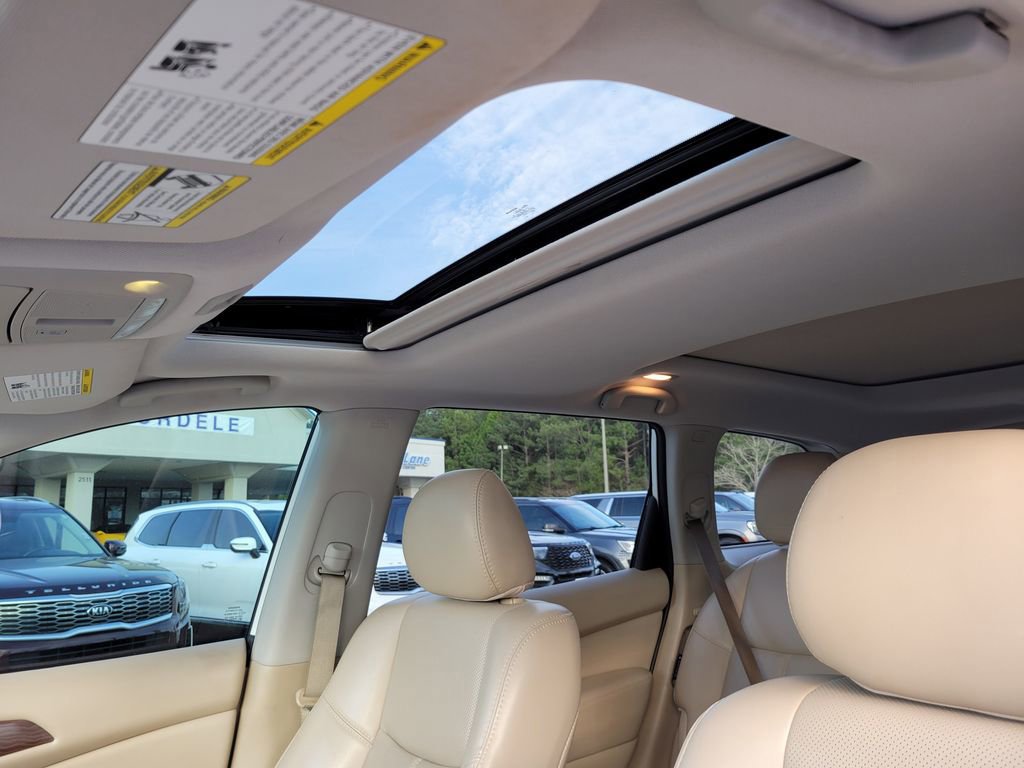 Used 2020 Nissan Pathfinder Platinum w/ Cargo Package image 25