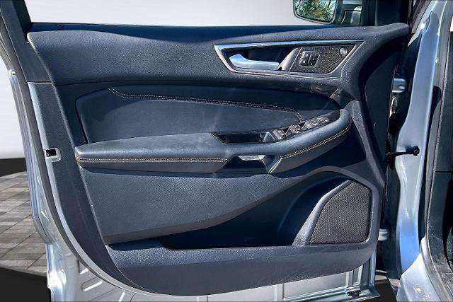 Certified 2020 Ford Edge Titanium w/ Cargo Accessory Package FWD image 23