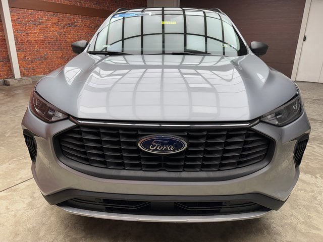 Certified 2023 Ford Escape Active w/ Tech Pack #1 image 9