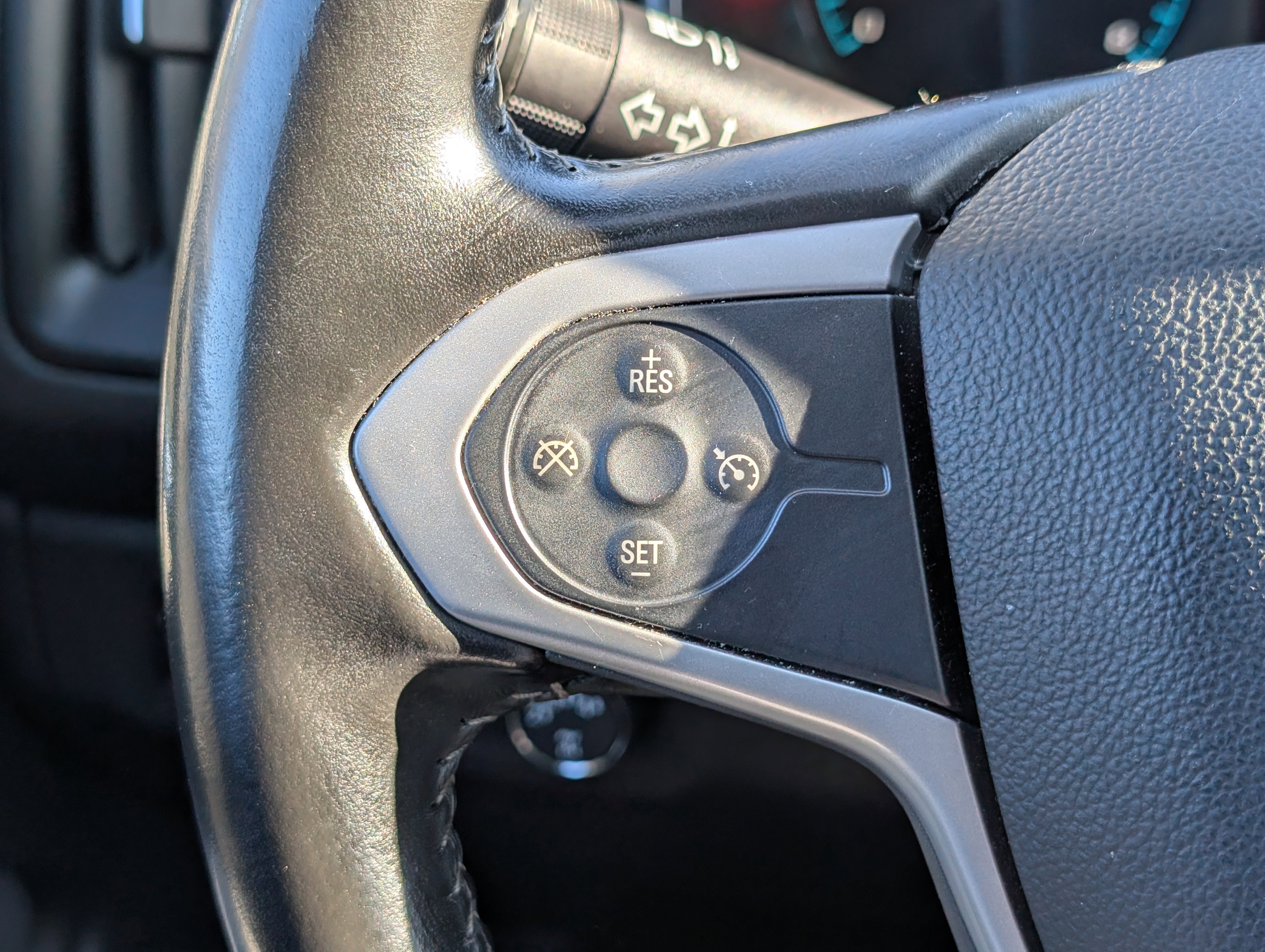 Used 2021 Chevrolet Colorado LT w/ LT Convenience Package image 22