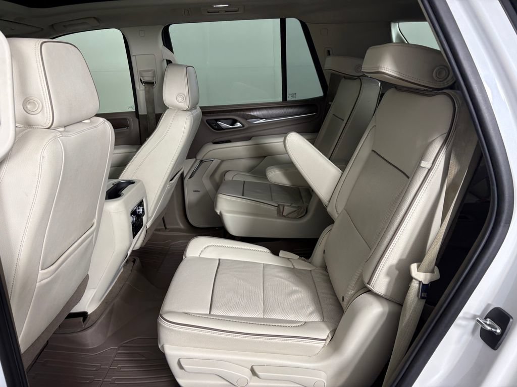 Used 2021 GMC Yukon Denali w/ Denali Premium Package AWD/4WD image 27