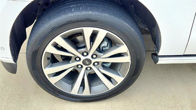 Certified 2021 Ford Expedition Platinum image 30