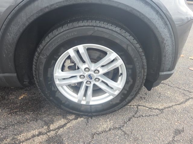 Certified 2020 Ford Explorer XLT image 5