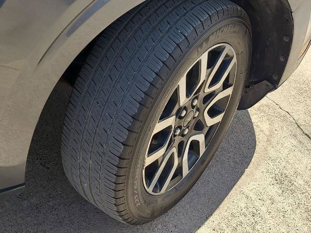Certified 2023 Ford Maverick Lariat w/ Lariat Luxury Package AWD/4WD image 7