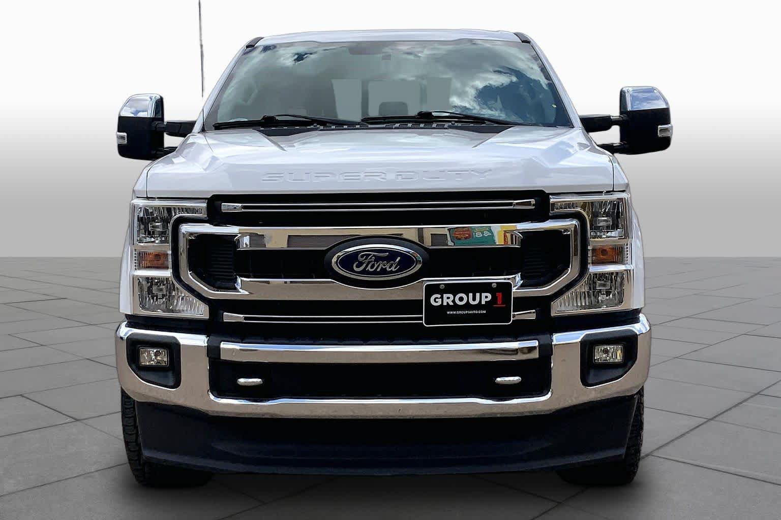 Certified 2021 Ford F250 XLT w/ XLT Premium Package AWD/4WD image 4