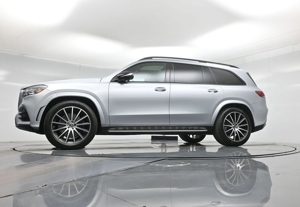 Used 2022 Mercedes-Benz GLS 450 4MATIC image 24
