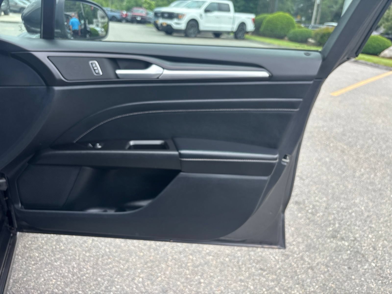 Certified 2019 Ford Fusion Energi Titanium FWD image 34