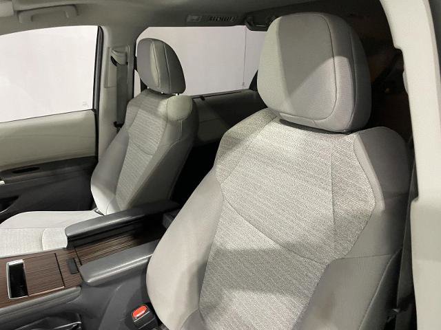 Used 2021 Toyota Sienna LE w/ LE Plus Package image 17