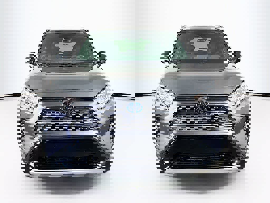 Used 2020 Toyota RAV4 XSE image 8