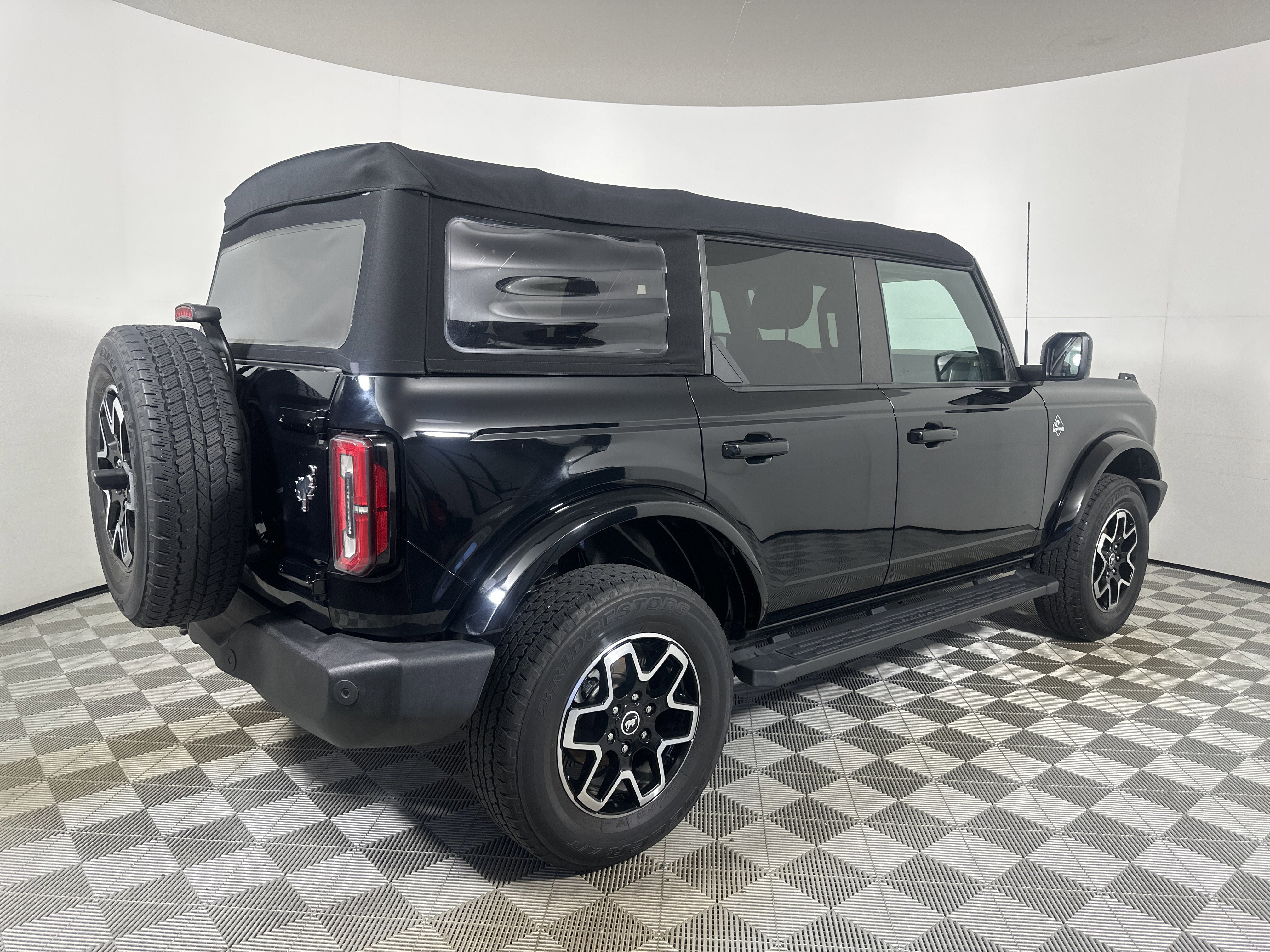 Certified 2022 Ford Bronco Outer Banks image 5