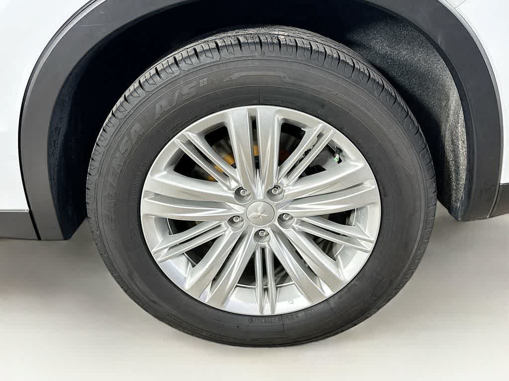 Used 2024 Mitsubishi Outlander ES FWD image 8
