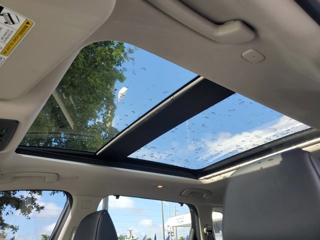 Used 2023 Nissan Rogue SV w/ SV Premium B Package image 19