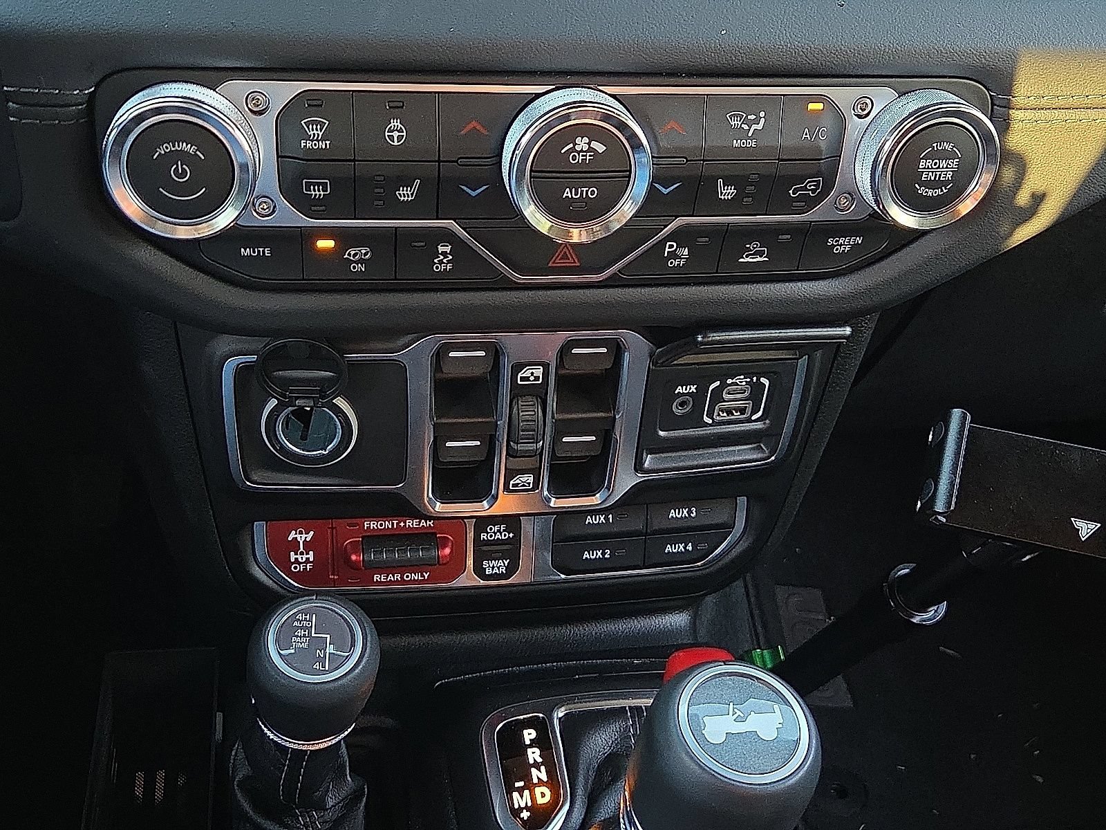 Used 2026 Jeep Wrangler Unlimited Rubicon 392 w/ Quick Order Package 27X Moab AWD/4WD image 18