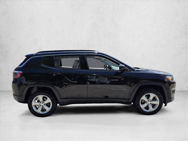 Used 2021 Jeep Compass Latitude w/ Sun and Sound Group AWD/4WD image 4