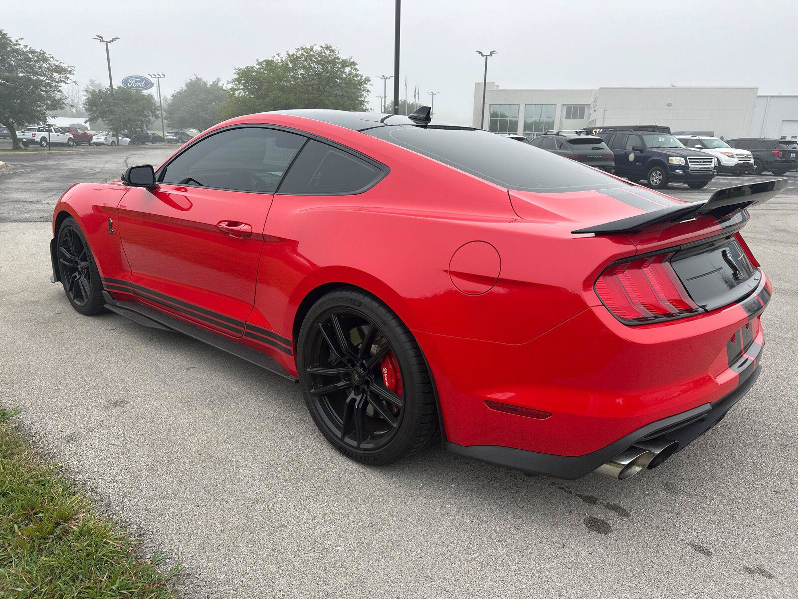 Certified 2021 Ford Mustang Shelby GT500 w/ Technology Package RWD image 11