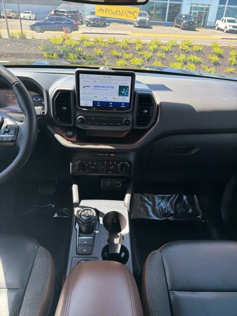 Certified 2022 Ford Bronco Sport Outer Banks w/ Tech Package AWD/4WD image 27