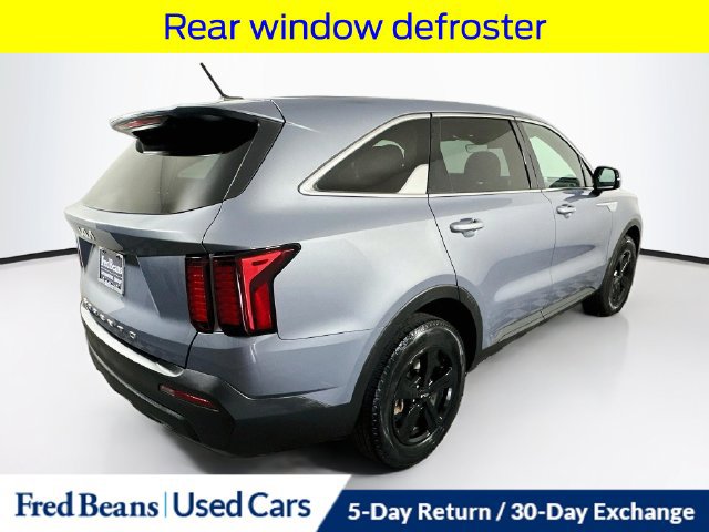 Used 2022 Kia Sorento LX FWD image 9