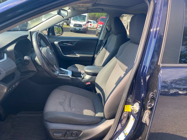 Used 2019 Toyota RAV4 XLE w/ Convenience Package AWD/4WD image 15