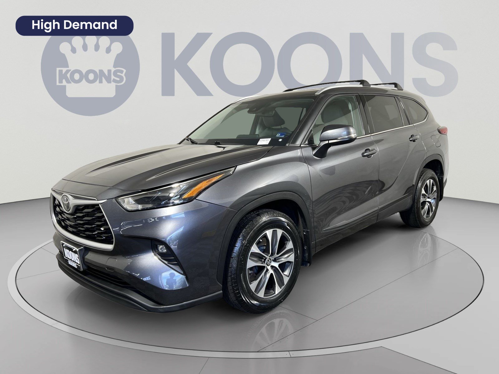 Used 2022 Toyota Highlander XLE