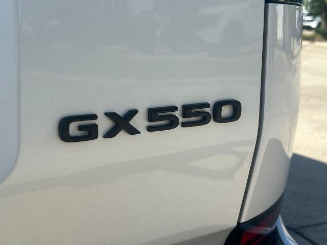 Used 2024 Lexus GX 550 w/ Accessory Package (2T) AWD/4WD image 5