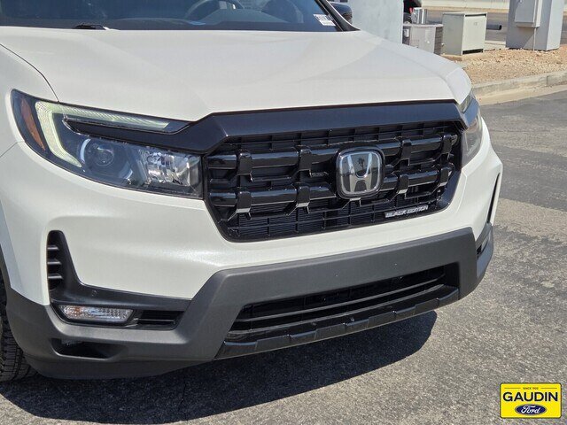 Used 2025 Honda Ridgeline Black Edition image 2