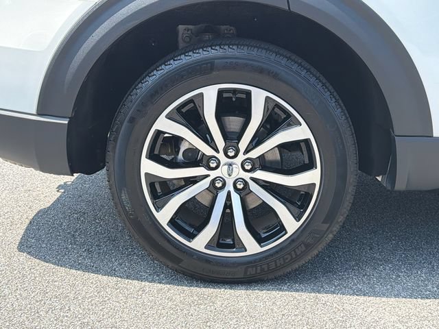 Certified 2025 Ford Explorer ST-Line AWD/4WD image 19