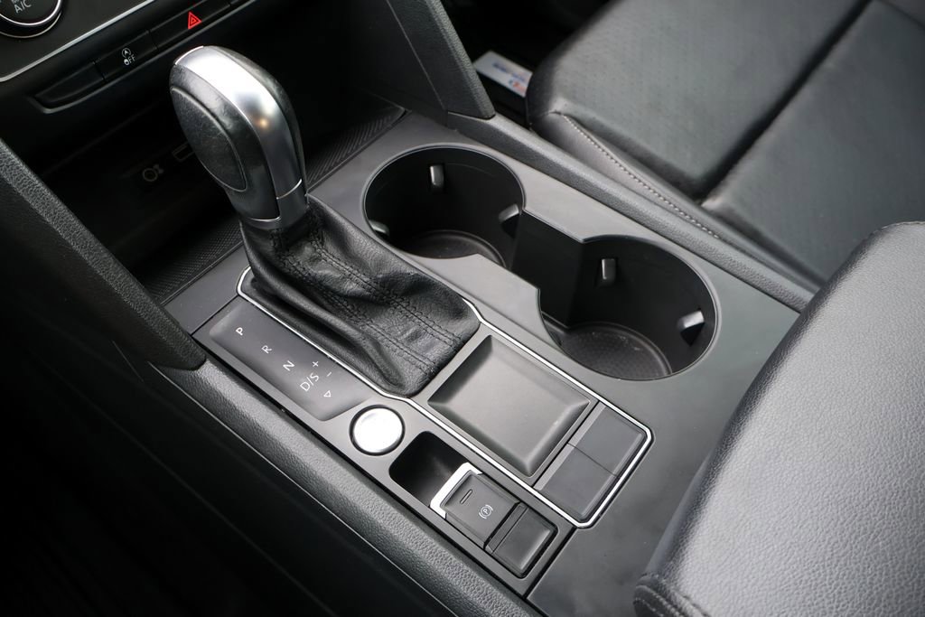 Used 2018 Volkswagen Atlas SE image 33